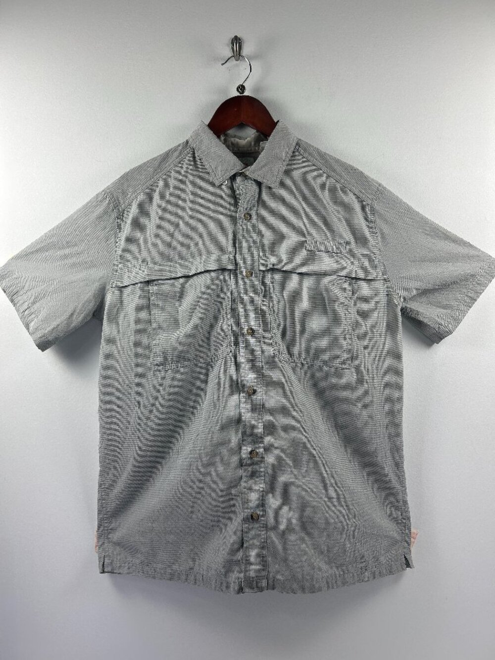 Worldwide Sportsman Men's Gray Fishing Shirt Size L Vented Mesh Back